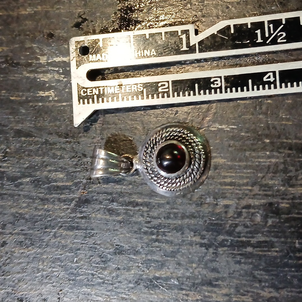 💎 Sterling Silver Garnet Pendant Delicate Red Gemstone 1 Inch Charm Whimsigoth - Picture 3 of 4